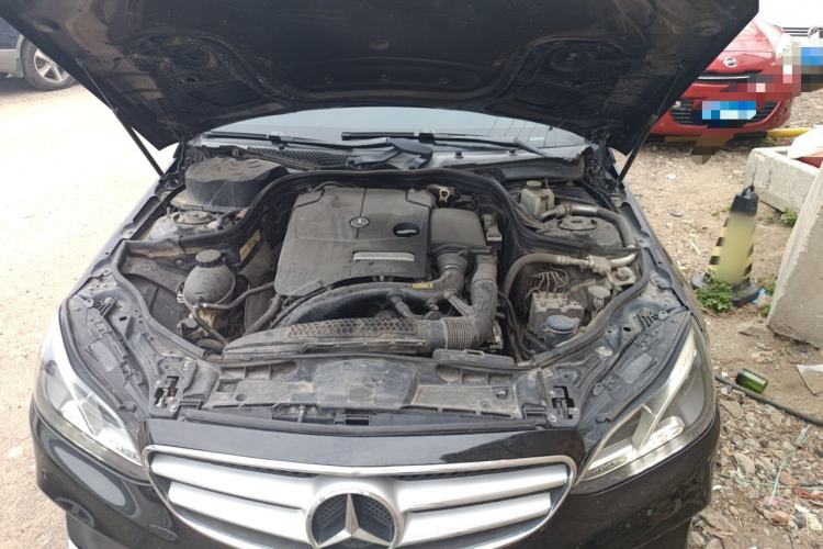 Used Mercedes-Benz E-Class 2015 E 260 L Sport Edition Engine Bay