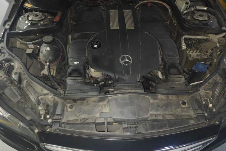 Used Mercedes-Benz E-Class 2015 E 320 L Sport 4MATIC Engine Bay