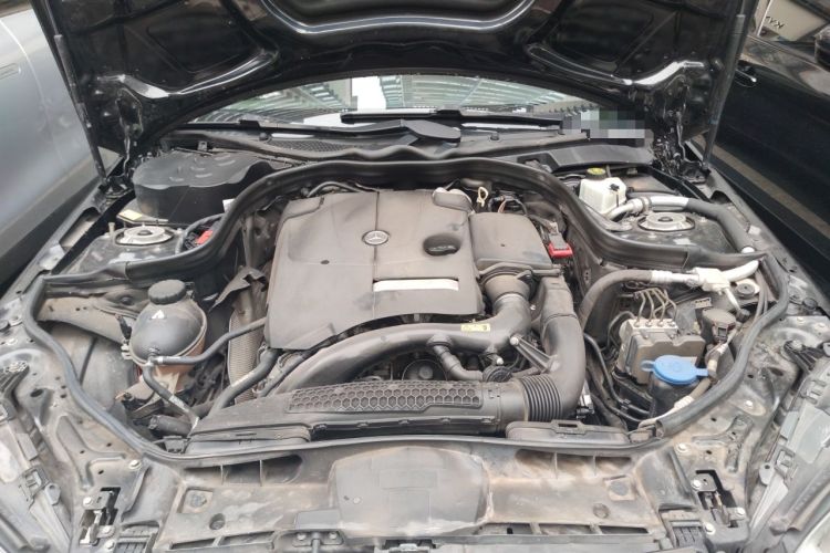 Used Mercedes-Benz E-Class 2015 E 200 L Sport Edition Engine Bay