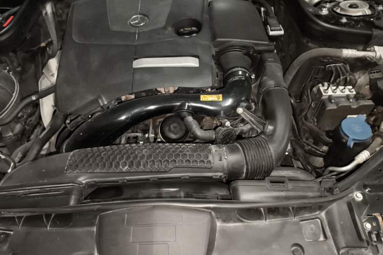 Used Mercedes-Benz E-Class 2015 E 200 L Sport Edition Engine Bay