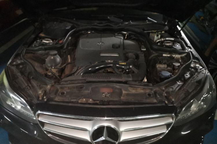 Used Mercedes-Benz E-Class 2015 E 260 L Sport Edition Engine Bay