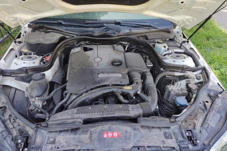 Used Mercedes-Benz E-Class 2015 E 260 L Sport Edition Engine Bay