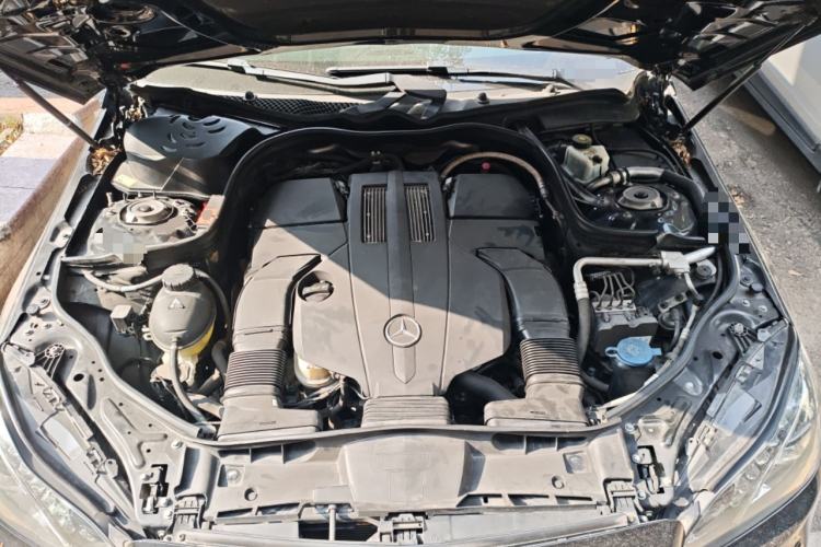 Used Mercedes-Benz E-Class 2015 E 320 L Sport 4MATIC Engine Bay