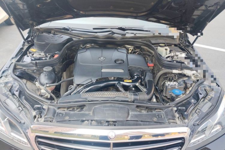 Used Mercedes-Benz E-Class 2015 Revised E 260 L Engine Bay