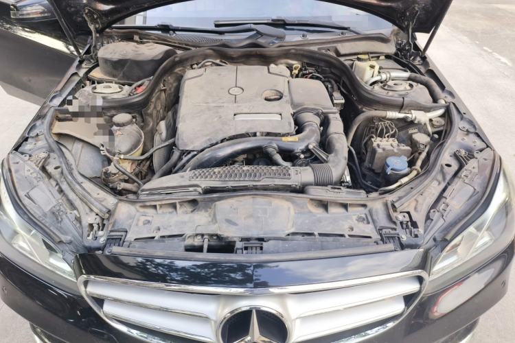 Used Mercedes-Benz E-Class 2015 E 260 L Sport Edition Engine Bay