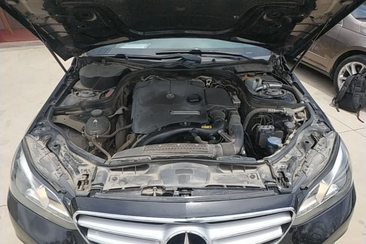 Used Mercedes-Benz E-Class 2015 Revised E 180 L Sport Edition Engine Bay