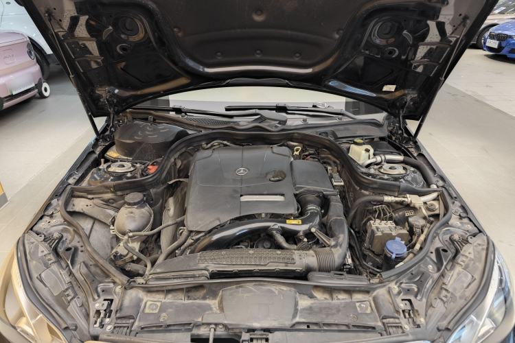 Used Mercedes-Benz E-Class 2015 Revised E 260 L Engine Bay