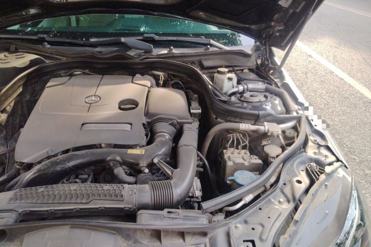 Used Mercedes-Benz E-Class 2015 Revised E 260 L Sporty and Stylish Edition Engine Bay Left