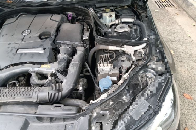 Used Mercedes-Benz E-Class 2015 E 200 L Engine Bay Left
