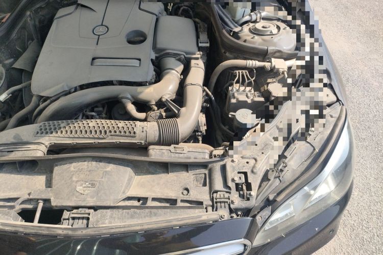 Used Mercedes-Benz E-Class 2015 E 260 L Sport & Fashion Model Engine Bay Left