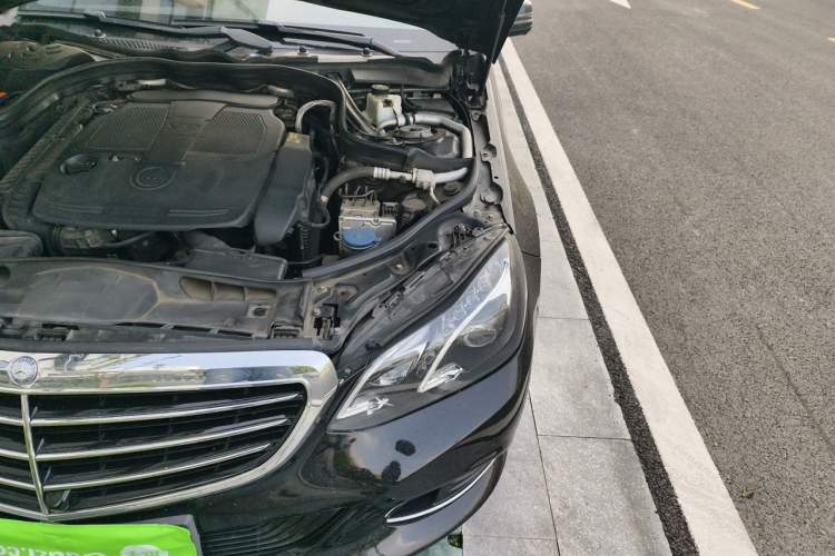 Used Mercedes-Benz E-Class 2015 E 400 L Hybrid Engine Bay Left