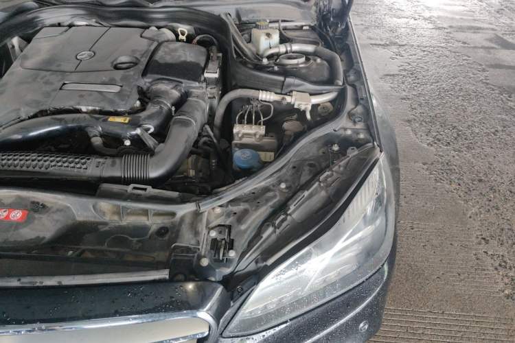 Used Mercedes-Benz E-Class 2015 Restyled E 260 L Sport Edition Engine Bay Left
