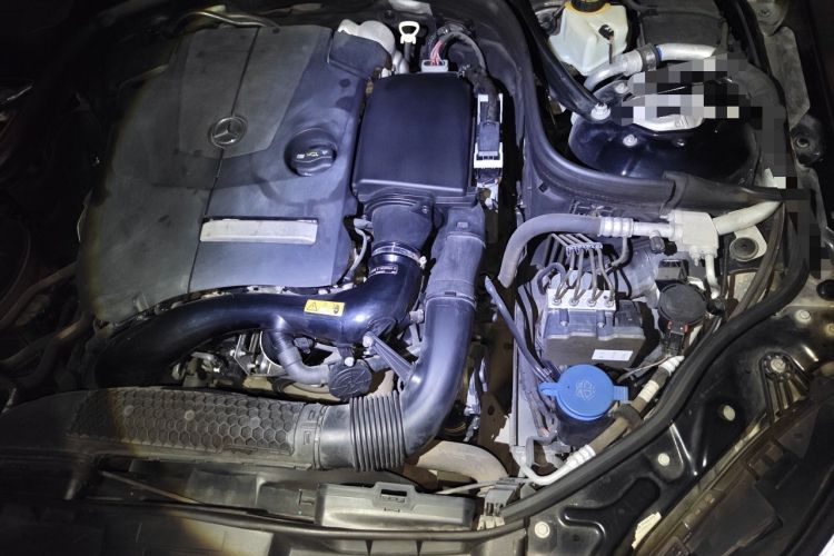 Used Mercedes-Benz E-Class 2015 Facelift E 200 L Sport Edition Engine Bay Left