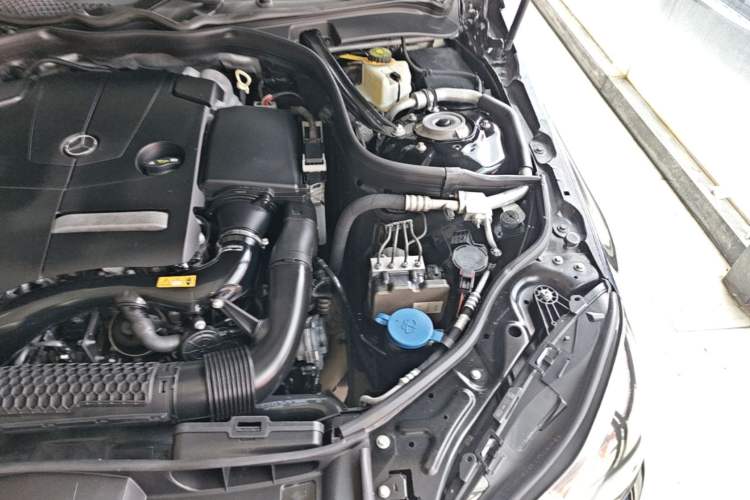 Used Mercedes-Benz E-Class 2015 Restyled E 260 L Sport Edition Engine Bay Left