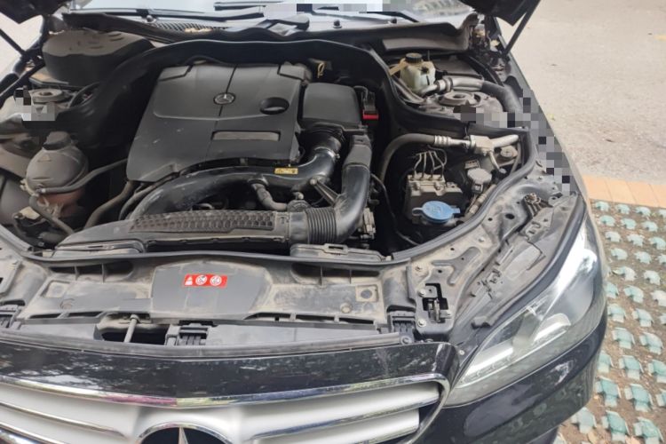 Used Mercedes-Benz E-Class 2015 E 260 L Sport & Fashion Model Engine Bay Left