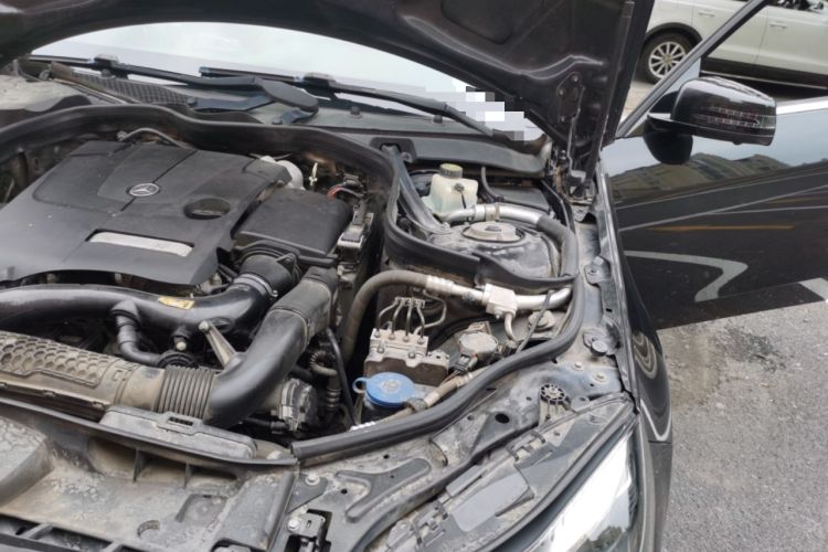 Used Mercedes-Benz E-Class 2015 Facelift E 200 L Sport Edition Engine Bay Left