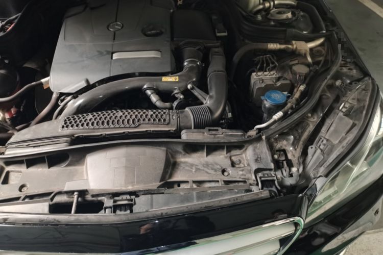 Used Mercedes-Benz E-Class 2015 Restyled E 260 L Sport Edition Engine Bay Left