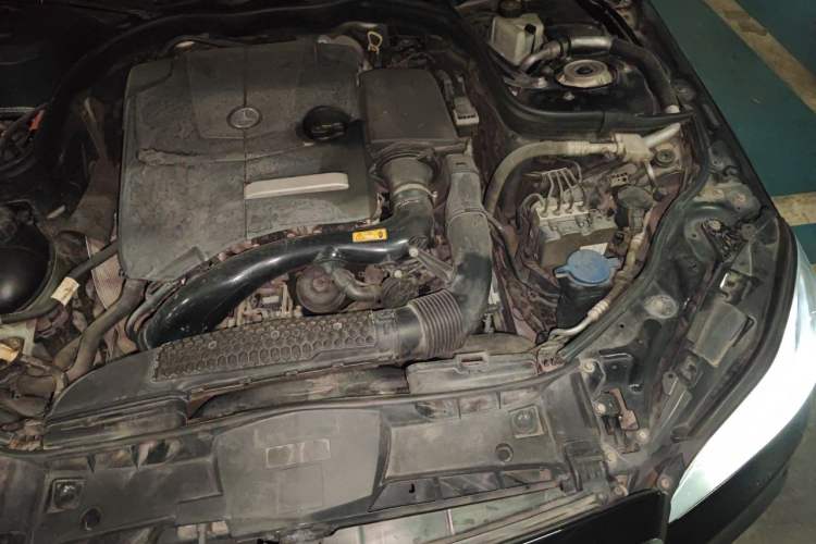 Used Mercedes-Benz E-Class 2015 Restyled E 260 L Sport Edition Engine Bay Left