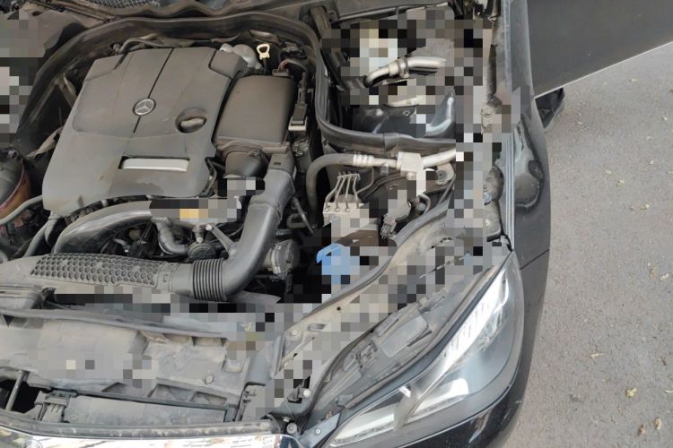 Used Mercedes-Benz E-Class 2015 Facelift E 180 L Engine Bay Left