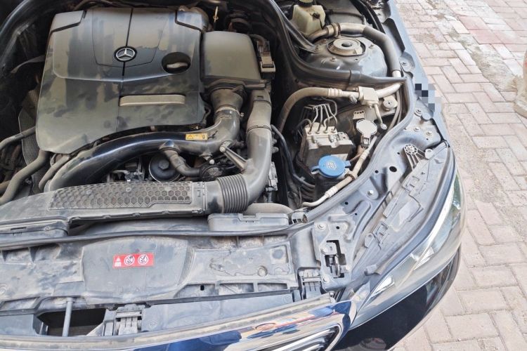 Used Mercedes-Benz E-Class 2015 Facelift E 200 L Engine Bay Left