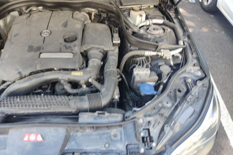 Used Mercedes-Benz E-Class 2015 E 200 L Sport Edition Engine Bay Left
