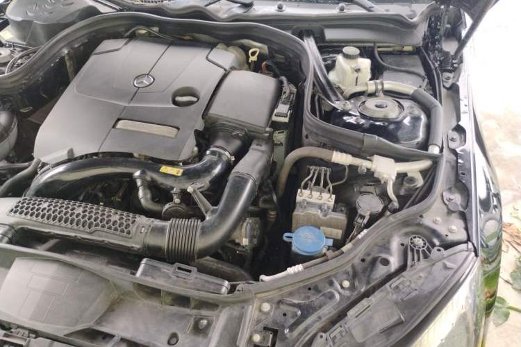 Used Mercedes-Benz E-Class 2015 Restyled E 260 L Sport Edition Engine Bay Left