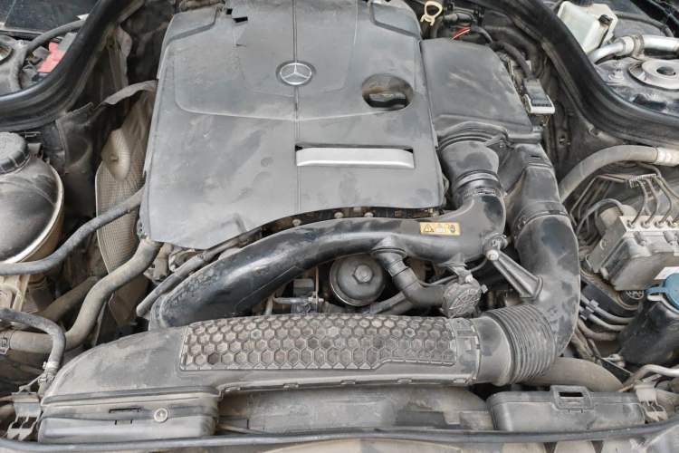 Used Mercedes-Benz E-Class 2015 E 200 L Sport Edition Engine Bay
