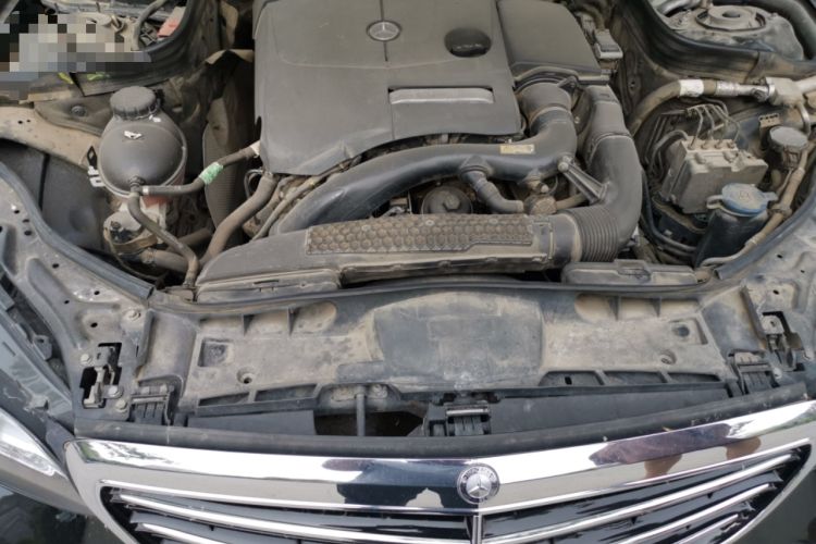 Used Mercedes-Benz E-Class 2015 E 260 L Engine Bay