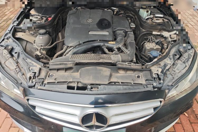Used Mercedes-Benz E-Class 2015 Revised E 260 L Sporty and Stylish Edition Engine Bay