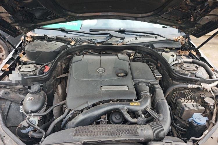 Used Mercedes-Benz E-Class 2015 E 260 L Sport Edition Engine Bay