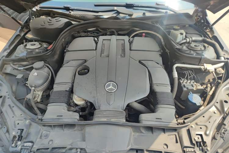 Used Mercedes-Benz E-Class 2015 E 320 L Sport 4MATIC Engine Bay