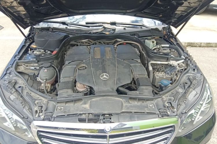 Used Mercedes-Benz E-Class 2015 E 320 L Sport Luxury Model Engine Bay
