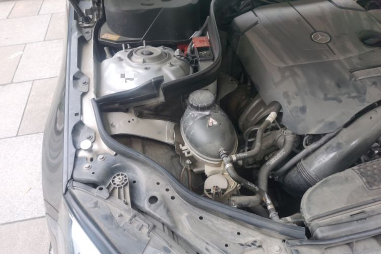 Used Mercedes-Benz E-Class 2015 E 260 L Engine Bay Right