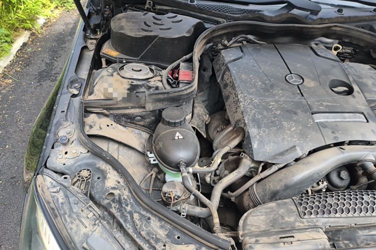 Used Mercedes-Benz E-Class 2015 Restyled E 260 L Sport Edition Engine Bay Right