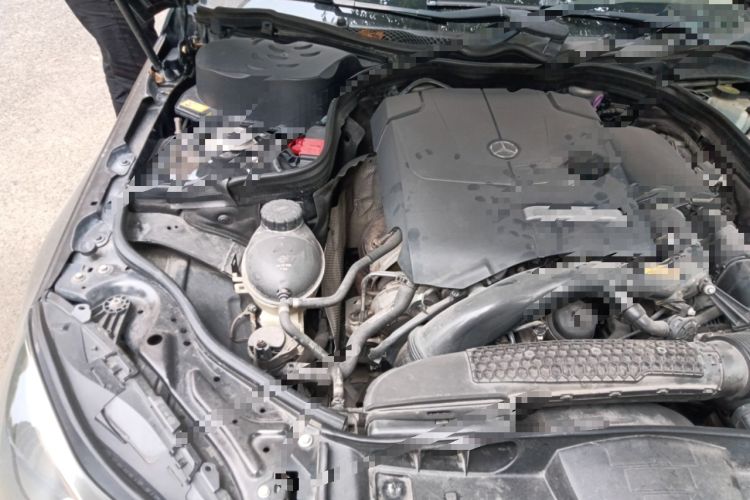 Used Mercedes-Benz E-Class 2015 E 200 L Engine Bay Right