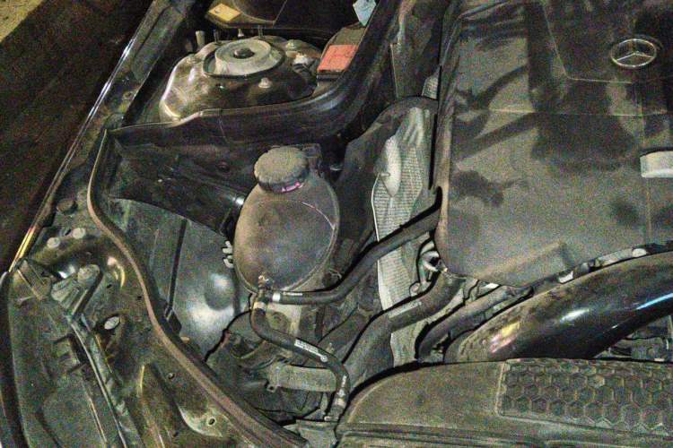 Used Mercedes-Benz E-Class 2015 Revised E 260 L Engine Bay Right