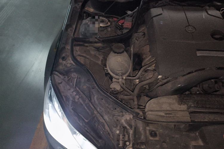 Used Mercedes-Benz E-Class 2015 Restyled E 260 L Sport Edition Engine Bay Right