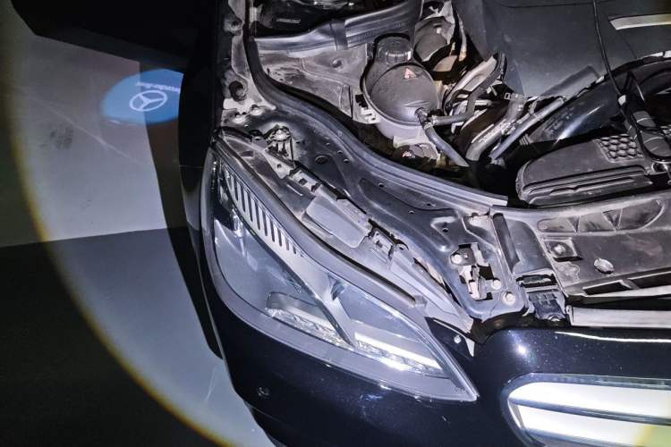 Used Mercedes-Benz E-Class 2015 Restyled E 260 L Sport Edition Engine Bay Right