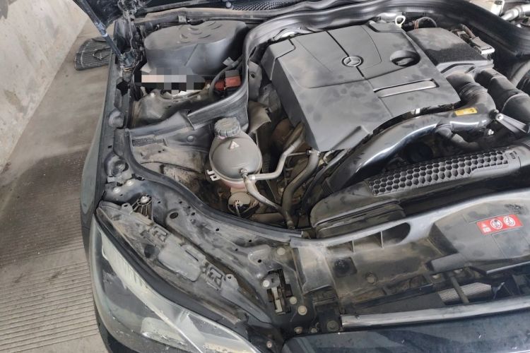 Used Mercedes-Benz E-Class 2015 Restyled E 260 L Sport Edition Engine Bay Right