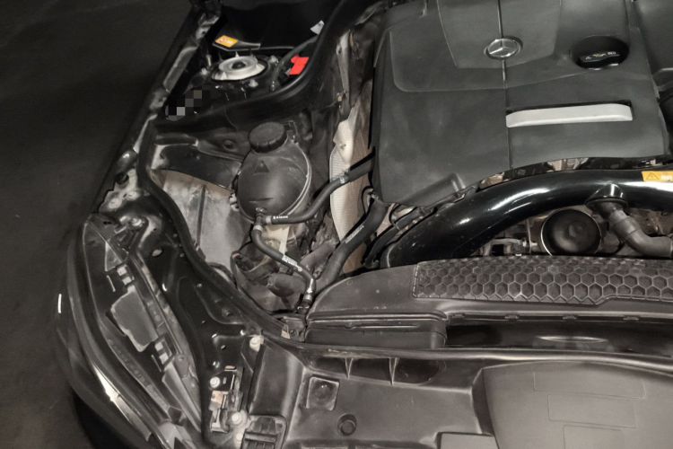 Used Mercedes-Benz E-Class 2015 E 200 L Sport Edition Engine Bay Right