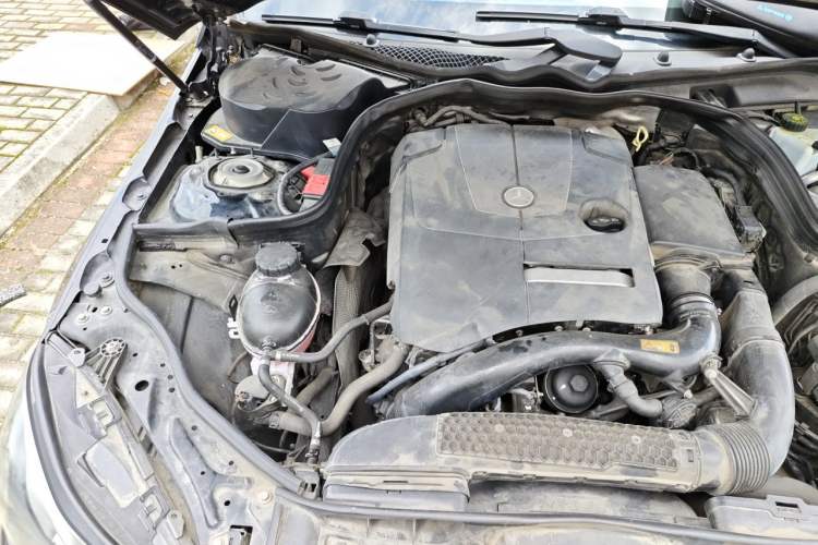 Used Mercedes-Benz E-Class 2015 Revised E 180 L Sport Edition Engine Bay Right