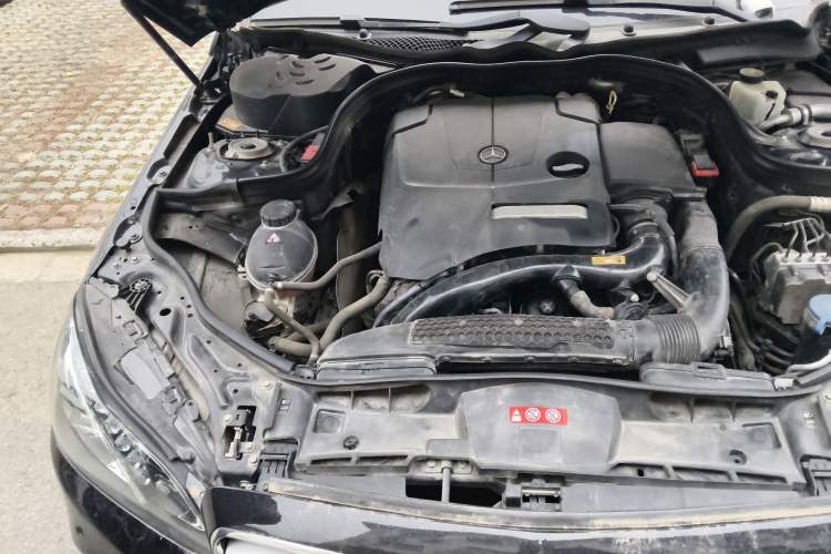 Used Mercedes-Benz E-Class 2015 E 260 L Sport Luxury Model Engine Bay Right