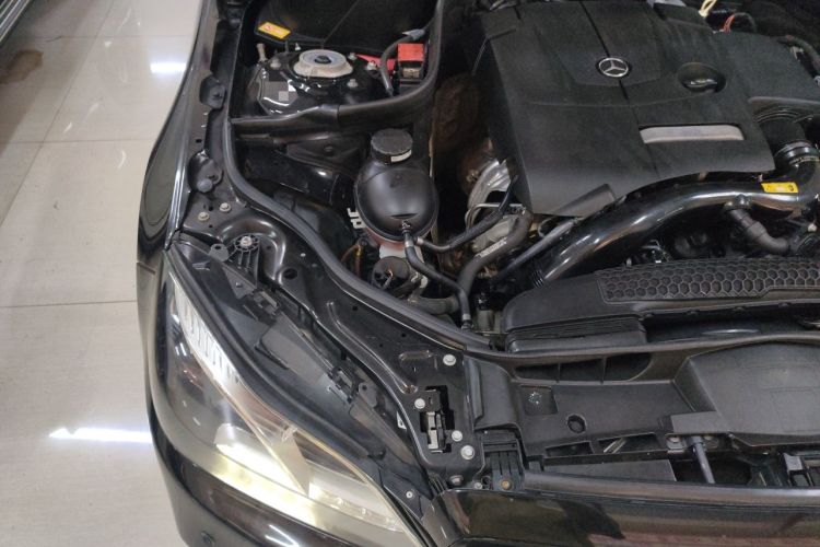 Used Mercedes-Benz E-Class 2015 Facelift E 200 L Sport Edition Engine Bay Right