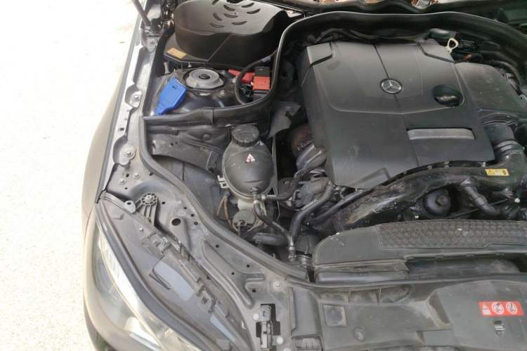 Used Mercedes-Benz E-Class 2015 Restyled E 260 L Sport Edition Engine Bay Right