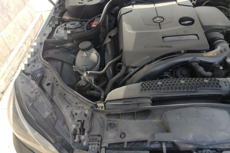 Used Mercedes-Benz E-Class 2015 Facelift E 200 L Engine Bay Right