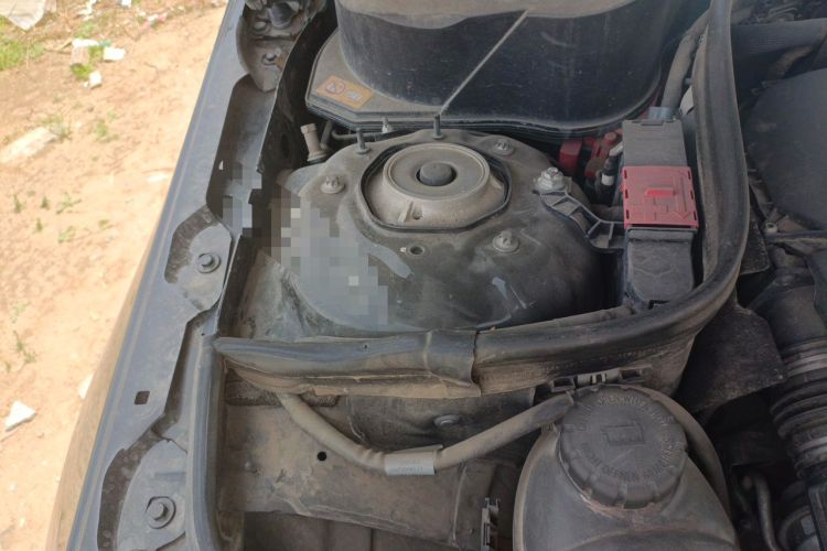 Used Mercedes-Benz E-Class 2015 E 320 L Luxury 4MATIC Engine Bay Right