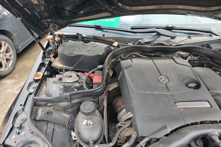 Used Mercedes-Benz E-Class 2015 E 260 L Sport Edition Engine Bay Right