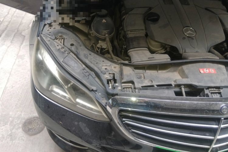 Used Mercedes-Benz E-Class 2015 E 320 L 4MATIC Engine Bay Right