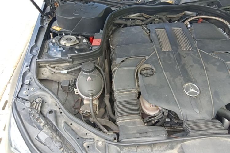 Used Mercedes-Benz E-Class 2015 E 320 L Sport Luxury Model Engine Bay Right