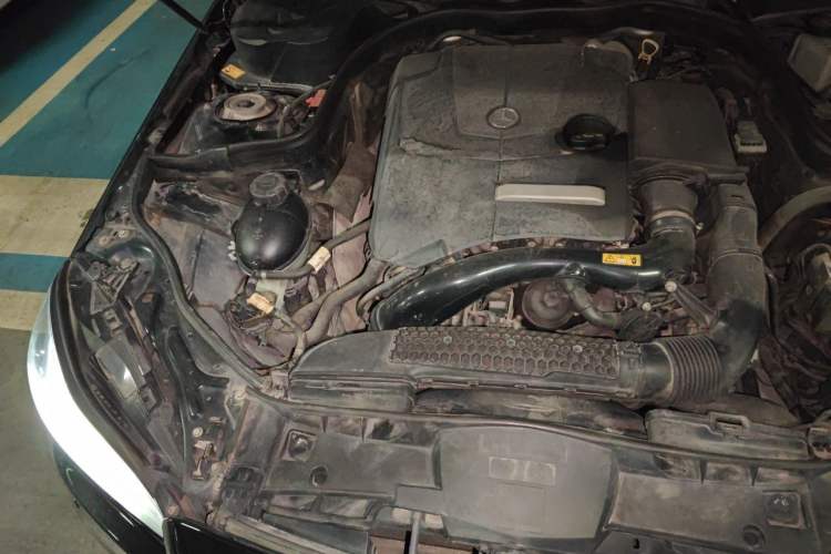 Used Mercedes-Benz E-Class 2015 Restyled E 260 L Sport Edition Engine Bay Right